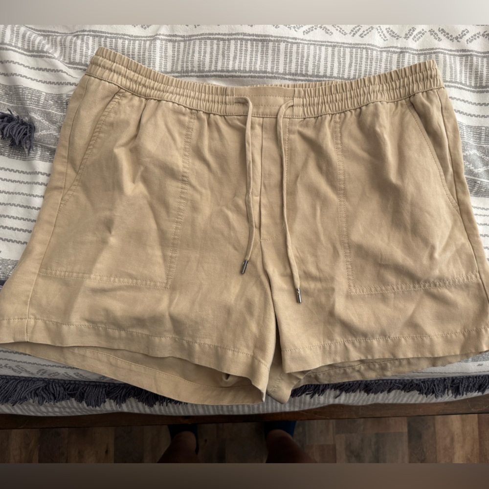 Banana Republic Woman’s Shorts